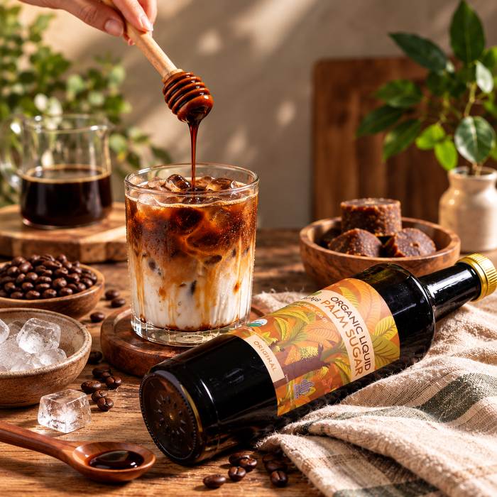 Buat sedndiri es kopi susu gula aren di rumah dengan Arenga gula aren cair