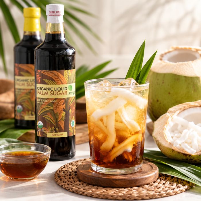 Es kelapa gula aren: resep segar dari kelapa muda dan gula aren, plus variasi rasa dan ide menu untuk bisnis F&B.